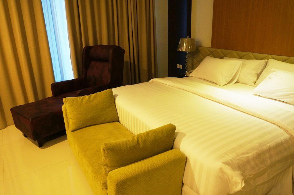 Ameera Hotel Pekanbaru Kültér fotó