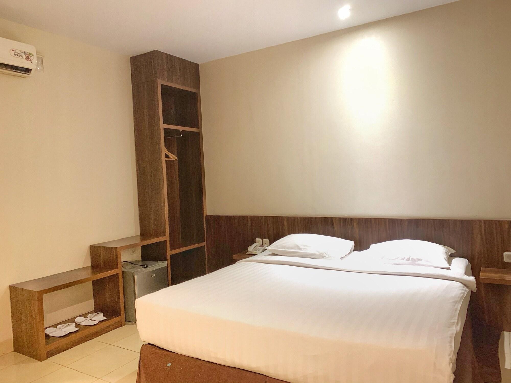 Ameera Hotel Pekanbaru Kültér fotó