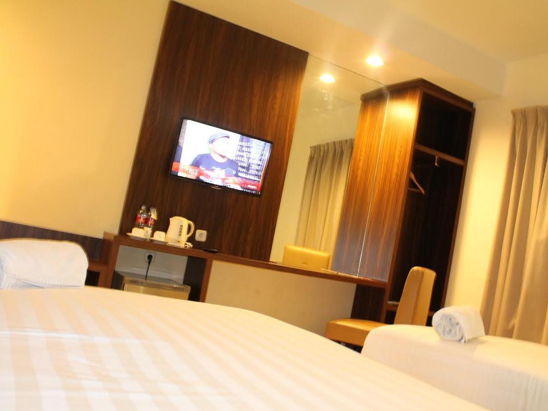 Ameera Hotel Pekanbaru Kültér fotó